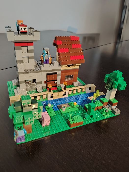 Lego Minecraft 21161-A caixa de crafting 3.0 (descontinuado na Lego)