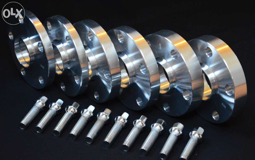 DYSTANSE +ŚRUBY Volkswagen Golf Passat Vento Touran-10,15,20,25,30mm