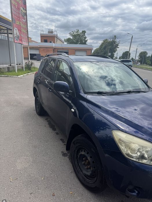 Продам Toyota RAV4