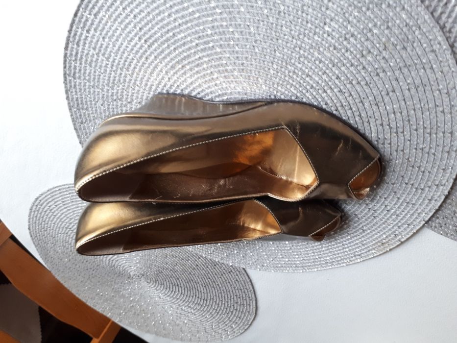 Buty(złote)roz.39