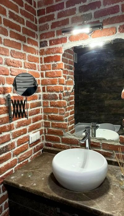 Прирічна 27, Оболонь, Героїв Дніпра