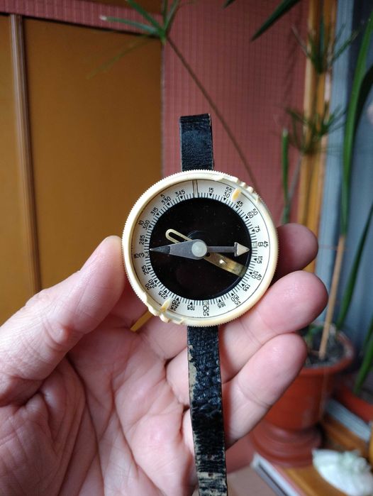 Продам компасы ссср