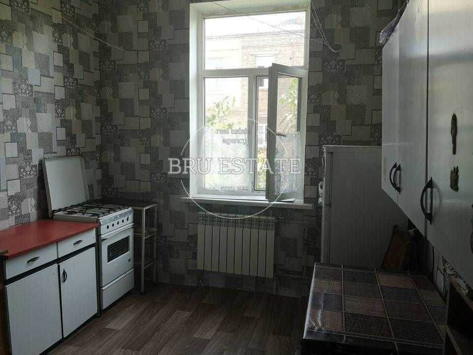 Продам 3 к квартиру пров. Електриків ,7  м. Почайна 10 хв