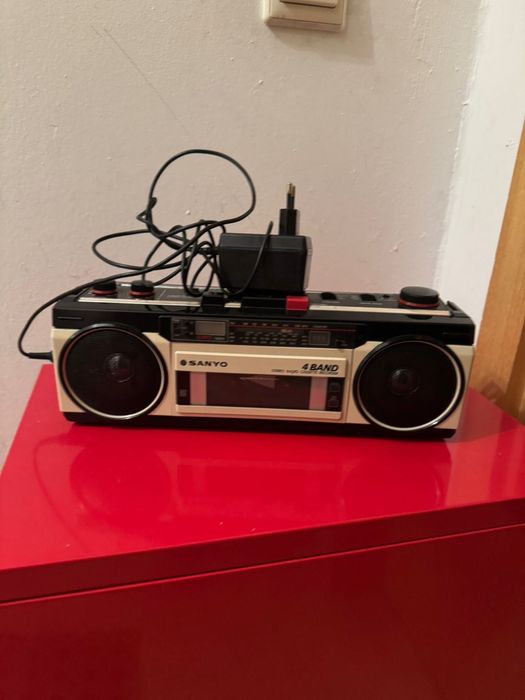 Продам SANYO M-S350LE