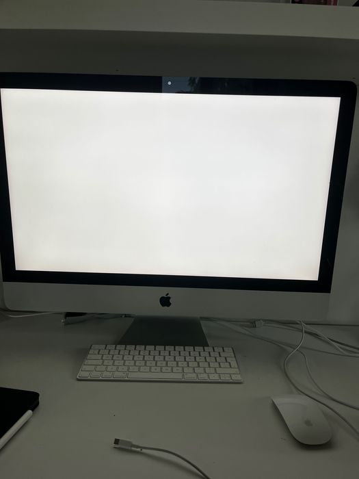 iMac 27" - Retina5K - 2019- Intel i5 - 8GB RAM - 1 TB - Radeon Pro 4GB
