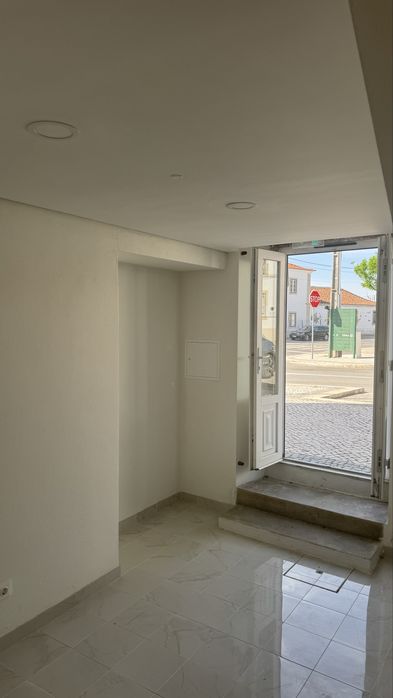 Arrenda-se Loja/escritório na Chamusca