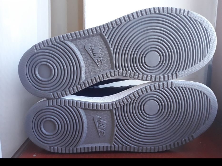 Кроссовки мужские NIKE EBERNON MID, Р-р US 9, 41-42 (27 см), кожа