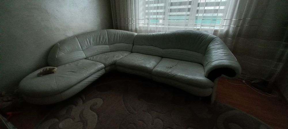 Диван нерозкладний