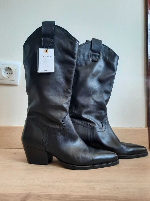 Botas de mulher de pele estilo cowboy