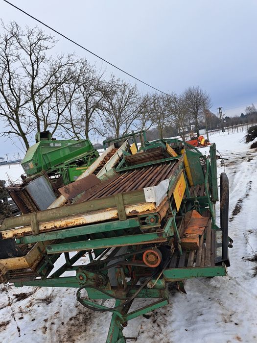 Kombajn do cebuli, zbieraczka, ogławiarka
