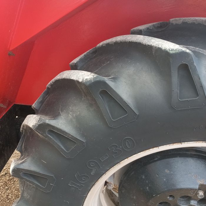Zetor 7211 nowe opony