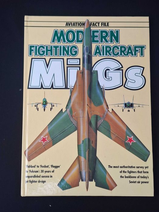 coleção de livros aviação militar Salamander.
