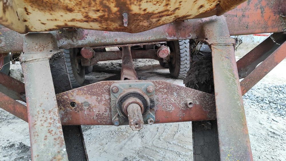 Гноєрозкидач ПРТ 10