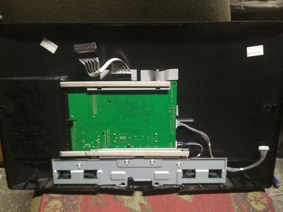 Мон-тв LG 22MT45D-PZ---разборка