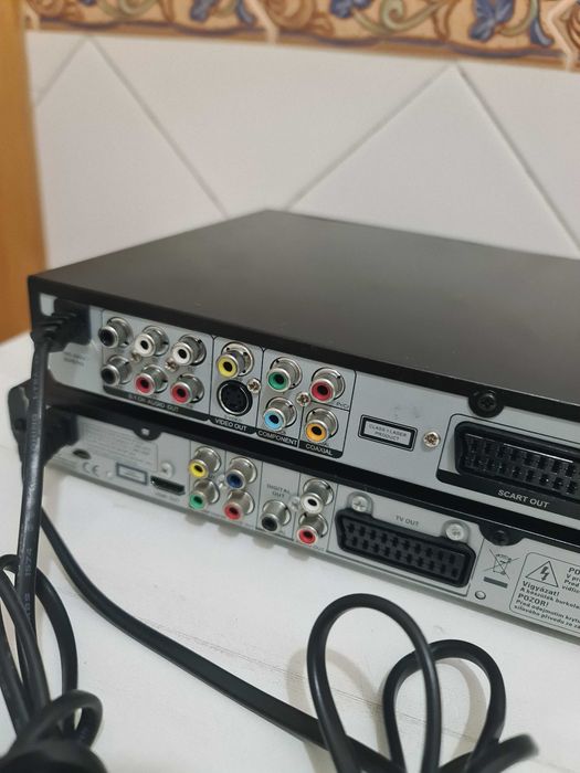 PEÇAS ou Reparação - Leitores DVD Philips e Sytech Avariados