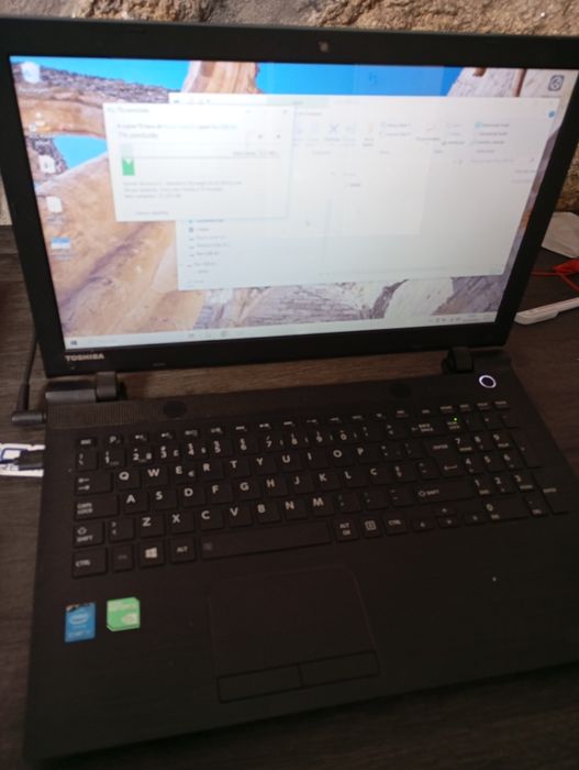 PC Portátil Toshiba Satellite I5 com duas placas gráficas (GeForce)