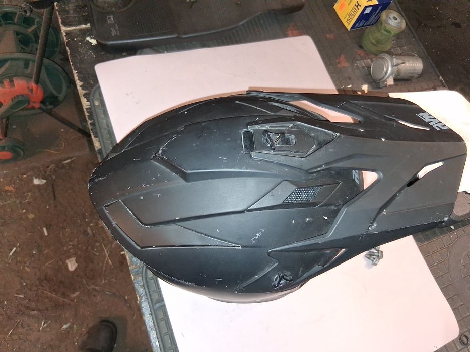 Kask na cross do Sprzedaży