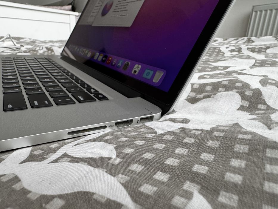 Macbook Pro 15, 2015, a1398, i7,16GB/256GB