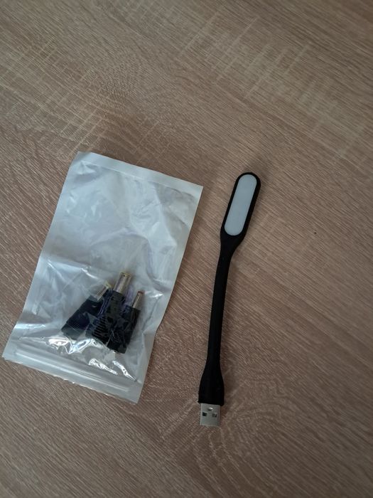 Przenośna stacja zasilania Powerbank FlashFish E200 40800mAh/151Wh 200W + panel słoneczny 100W