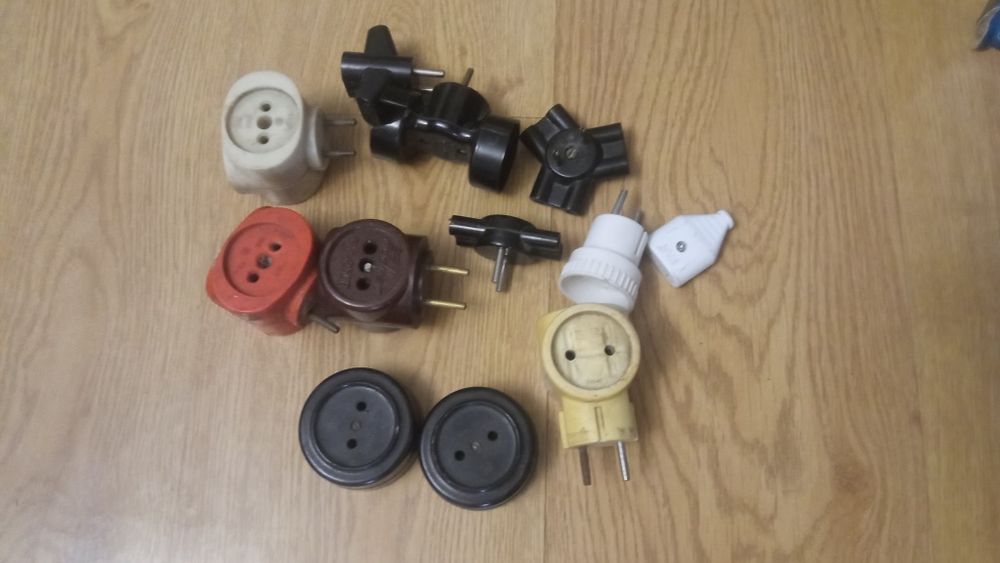 Електропатроны,розетки,вилки, выключатели к настольным лампам СССР