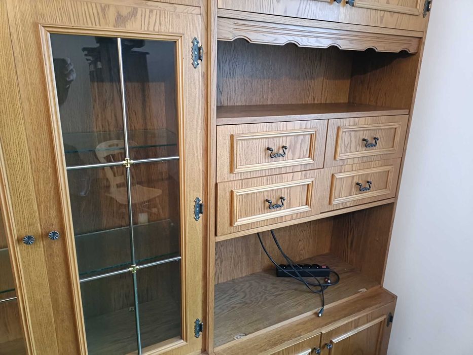 Meble do pokoju, meblościanka