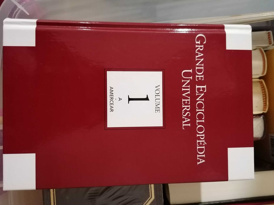 Livro "Grande Enciclopédia Universal" Volume I