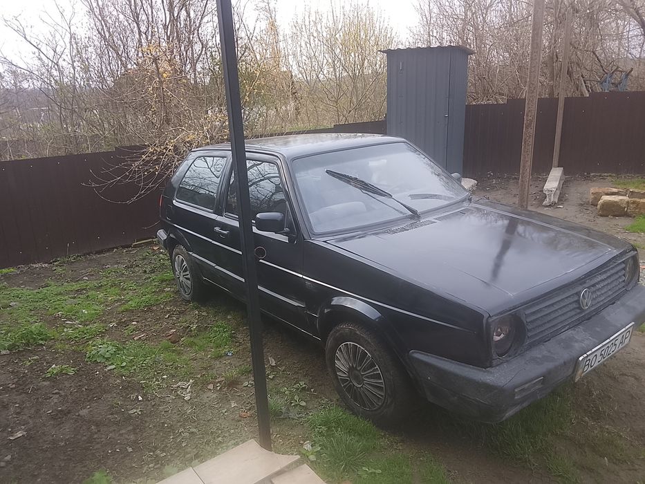 Продам гольф 1.3. Під ремонт