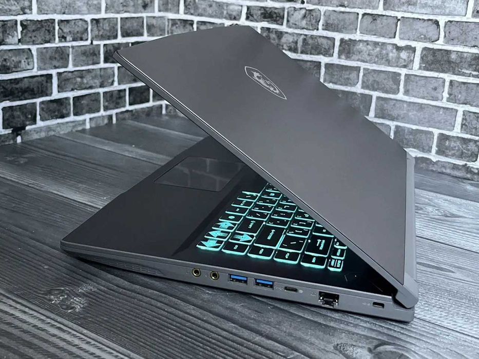 СУПЕР ГЕЙМЕРСКИЙ НОУТБУК (Видеокарта RTX 4050) Киберпанк, Сталкер 2