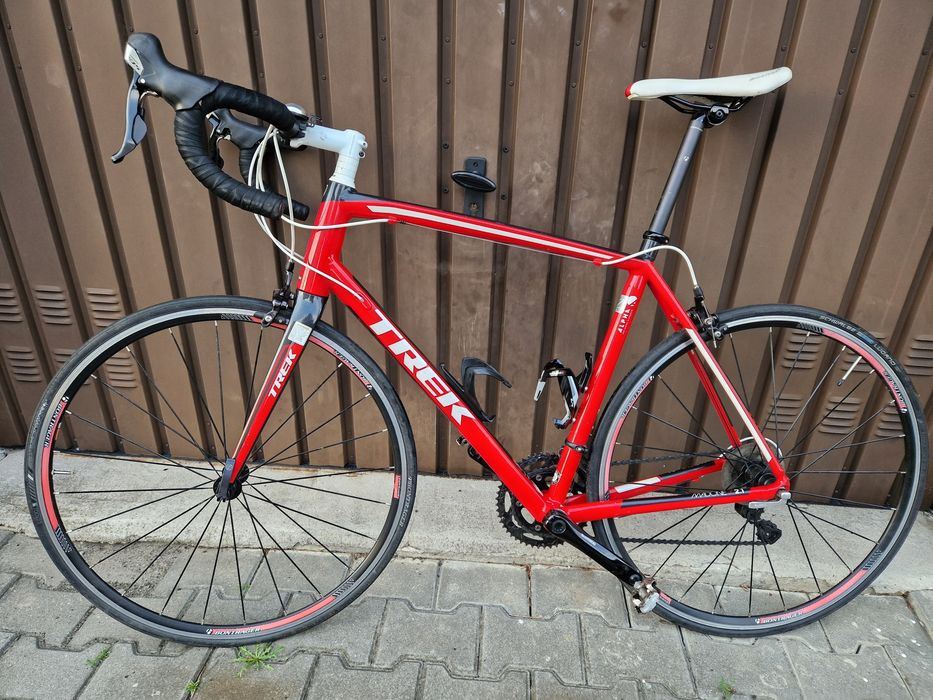 Trek Madone 2.1 na Shimano 105105