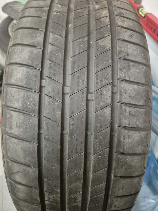 Opony brdgestone tyrania 235/45/r18 94w