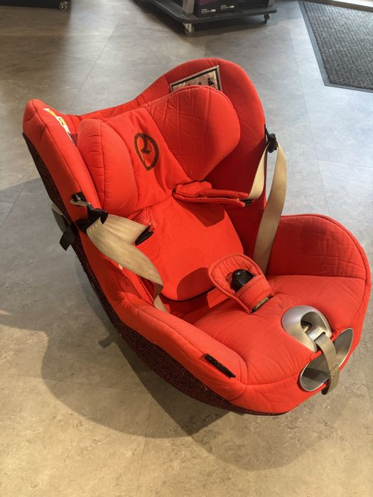 Автокрісло Cybex sirona-z