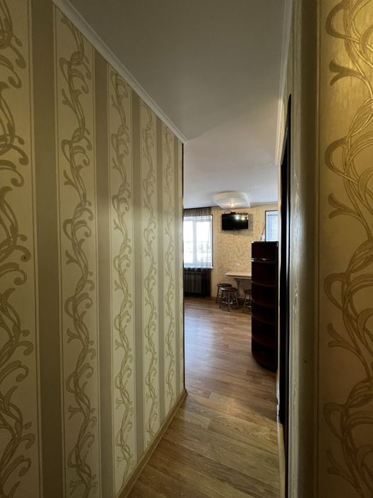 2 км. ВЕЛИКИЙ ВИБІР. По добово. . Центр міста. Жд. Авто вокзали