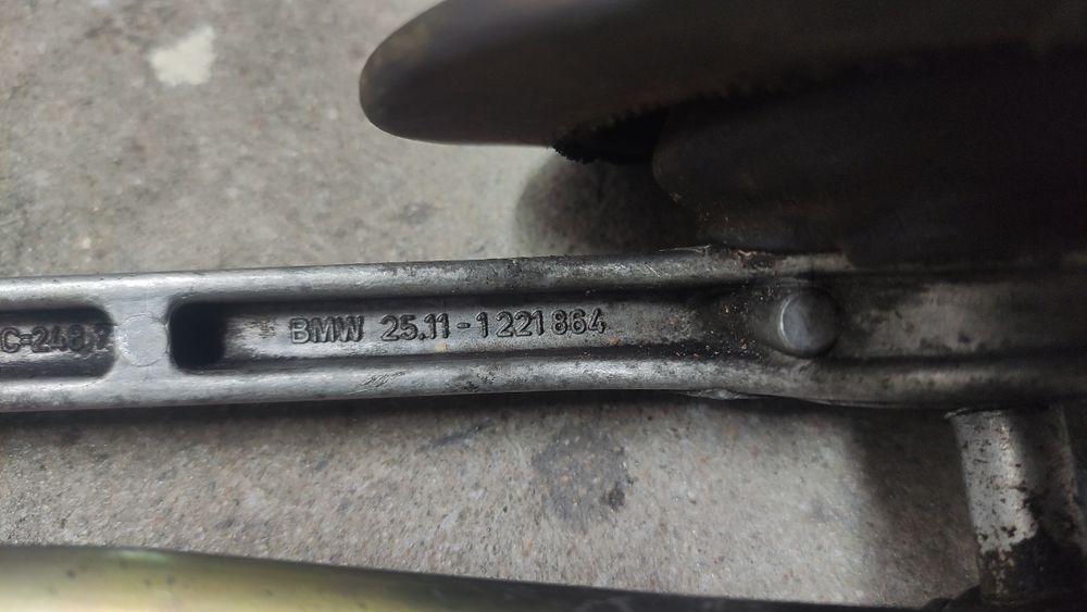 Wybierak lewarek skrzyni BMW E36 2.8 328i M3 ZF