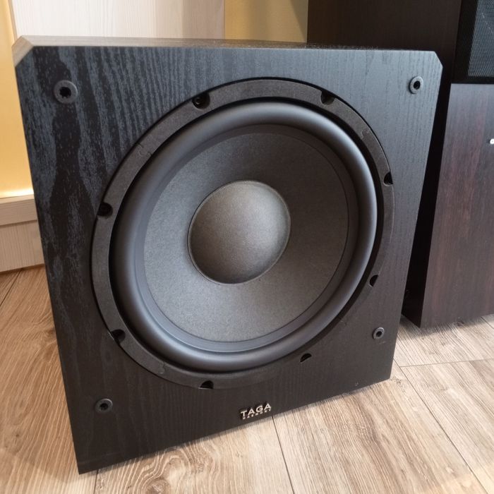 Subwoofer czarny Taga  TSW-212 12'