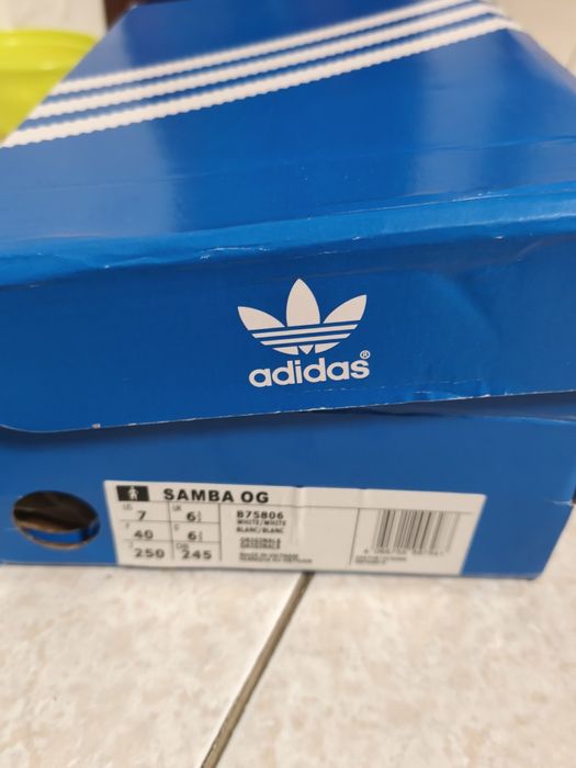 Sapatilhas adidas NR.40 novas na cx