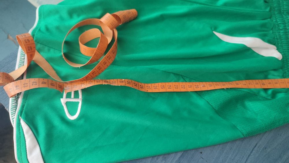 Футбольная форма и гетры