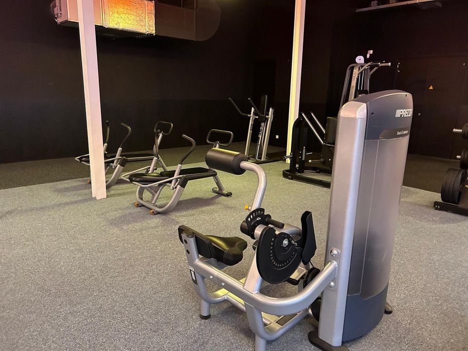 Комплект тренажерів precor та technogym