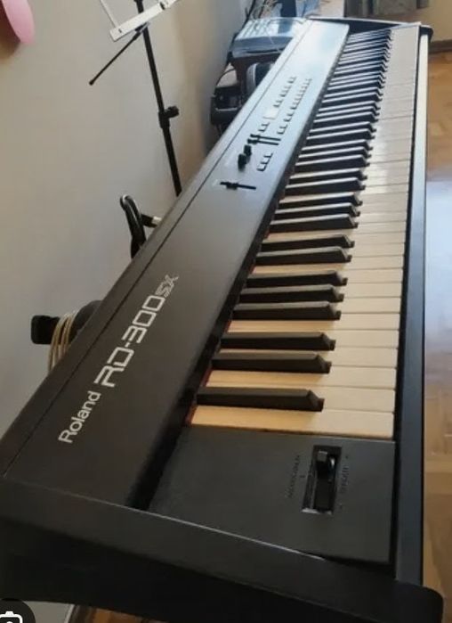 Piano Roland RD 300 sx