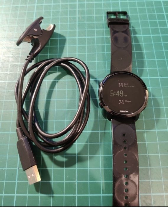 Suunto 3 Fitness Black - смарт-часы для тренировок