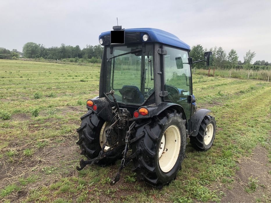 New Holland t3040