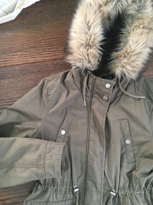 Парка жіноча 40 р