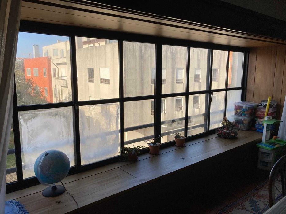 Apartamento T3+1 duplex para arrendar em Espinho