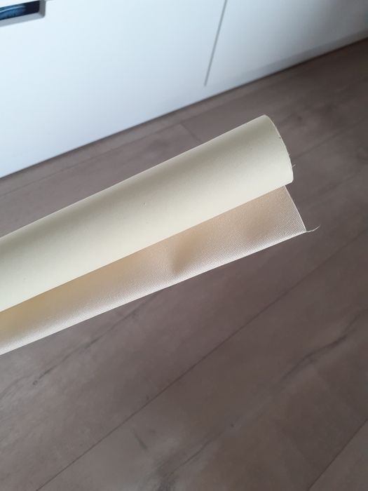 Roleta zaciemniająca ecru 82x105