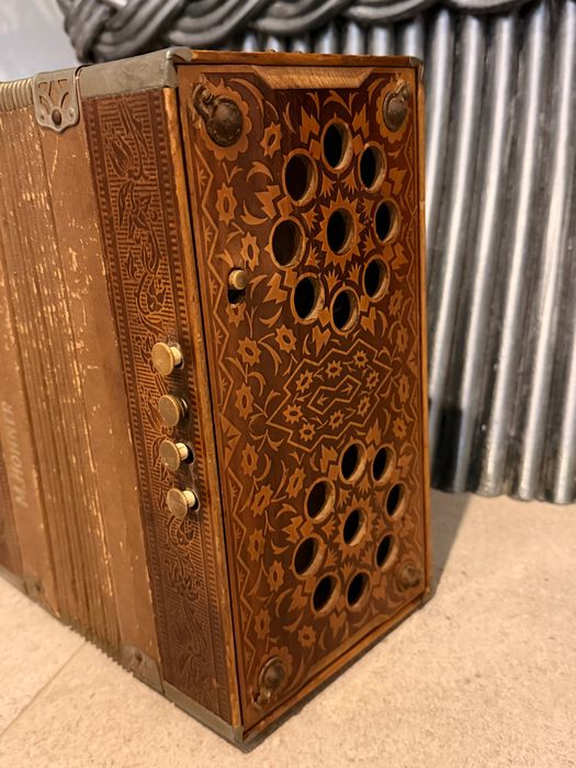 Acordeão Melodeon Hohner antigo