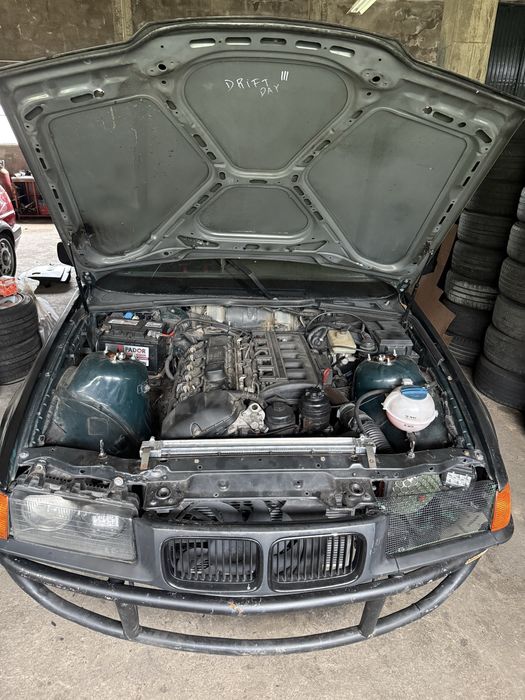 Bmw e36 swap 28i drift