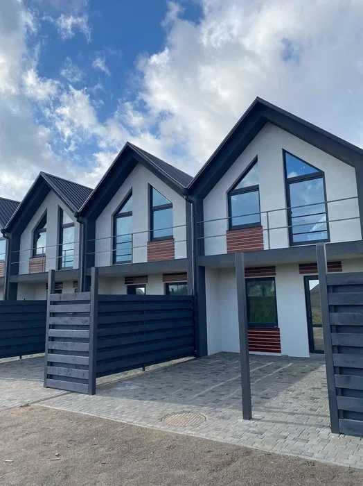 Таунхаус для жизни в Лесках. 5 мин. к морю. Рассрочка