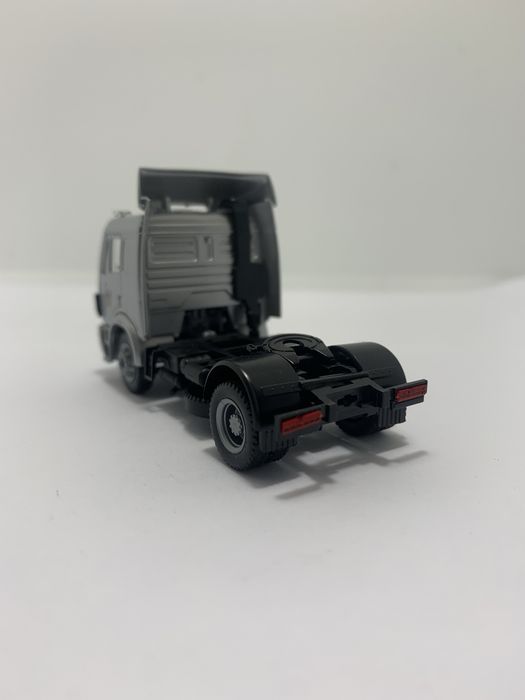 Mercedes da Herpa escala 1/87