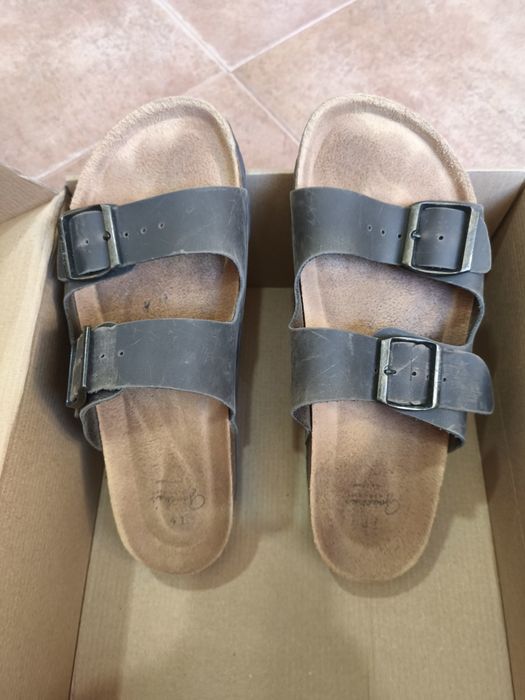 Chinelos duas tiras couro verde