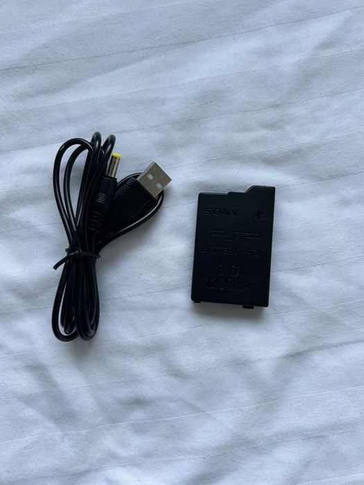 Nowa bareria sony do psp 3004/2004 + kabel do ladowowania usb