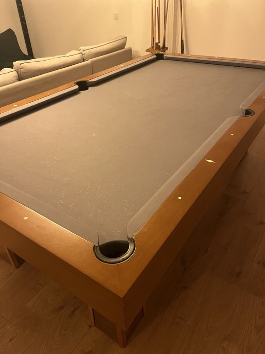 Mesa de snooker em muito estado